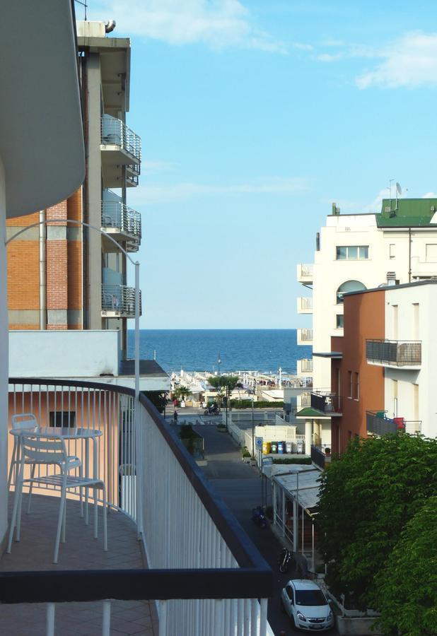 Hotel Luana ริมินี ภายนอก รูปภาพ