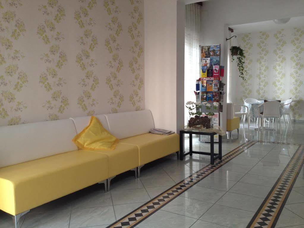 Hotel Luana ริมินี ภายนอก รูปภาพ