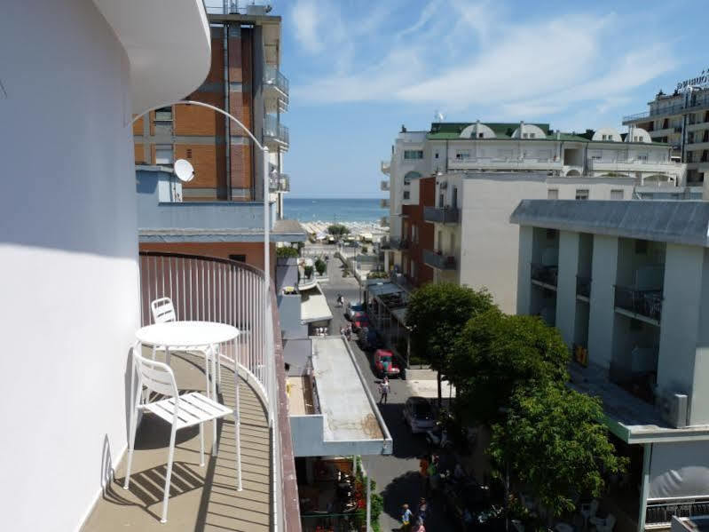 Hotel Luana ริมินี ภายนอก รูปภาพ